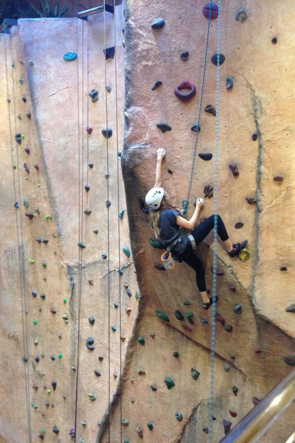 Rock+climber+Sydnie+Christensson+scales+to+the+top+of+a+wall+in+a+gym+in+Las+Vegas.