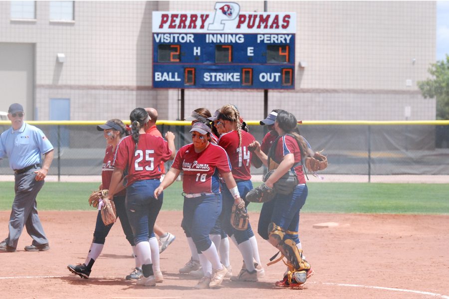 The Pumas celebrate their 4-2 win over Mountain View on Saturday.