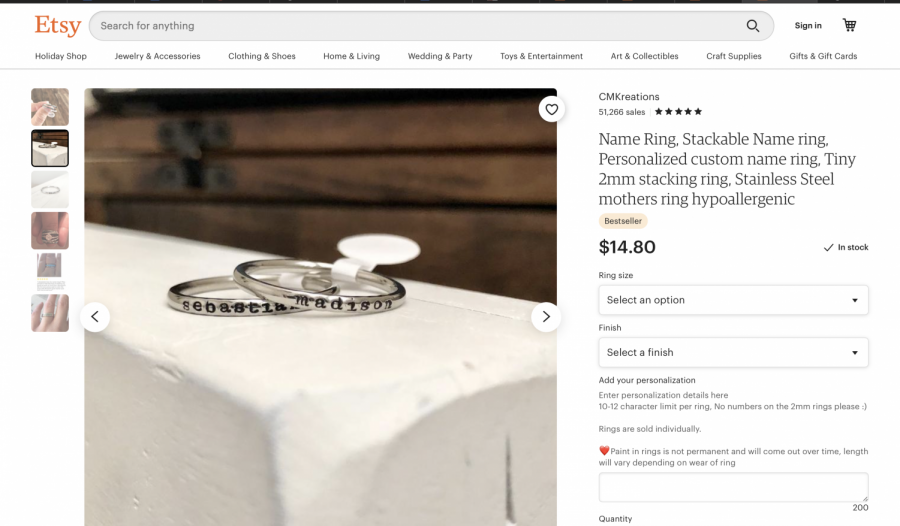 In the Etsy shop CMKreations  you can buy personalized name rings made by Crystalina Hopkins.