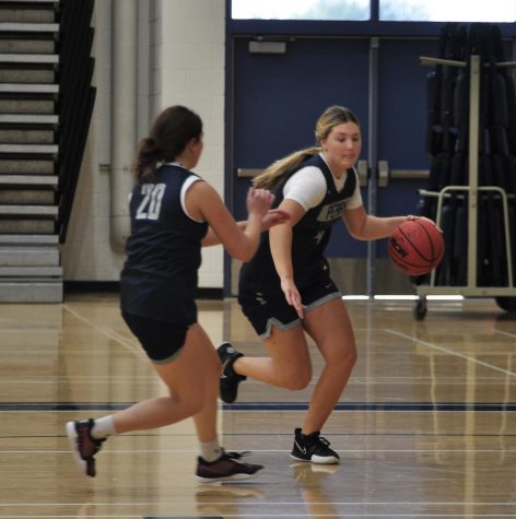 As fall sports came to an end winter sports held tryouts for the 2021-2022 season. Girls basketball practices in the gym for their season and first game. 