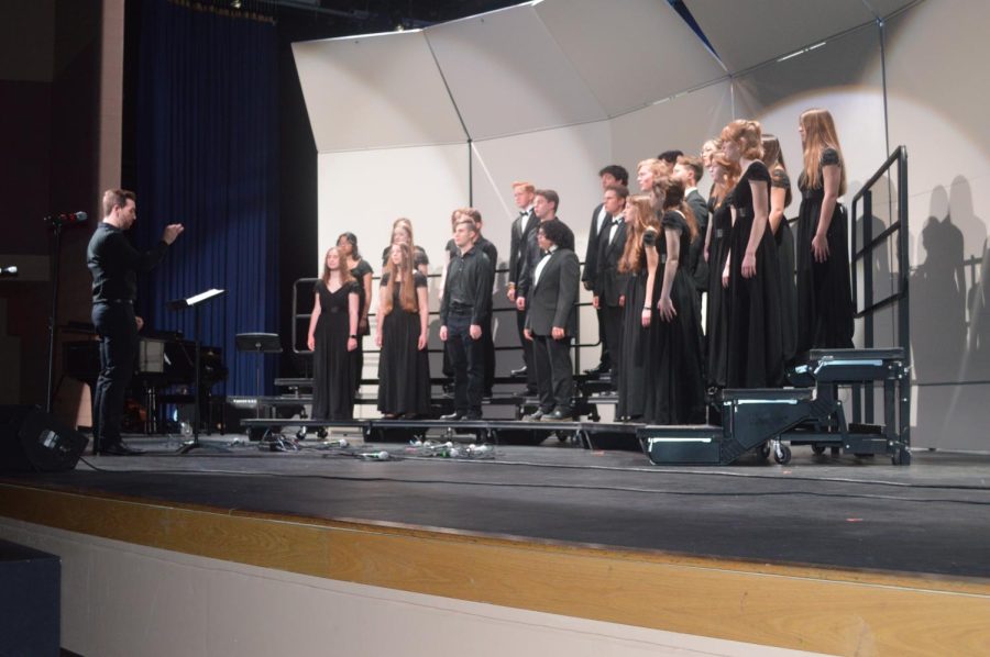 The+choir+concert+performs+numerous+pieces+with+genres+such+as+gospel+and+jazz%2C+displaying+harmony.+They+performed+on+Mon.+March+6.